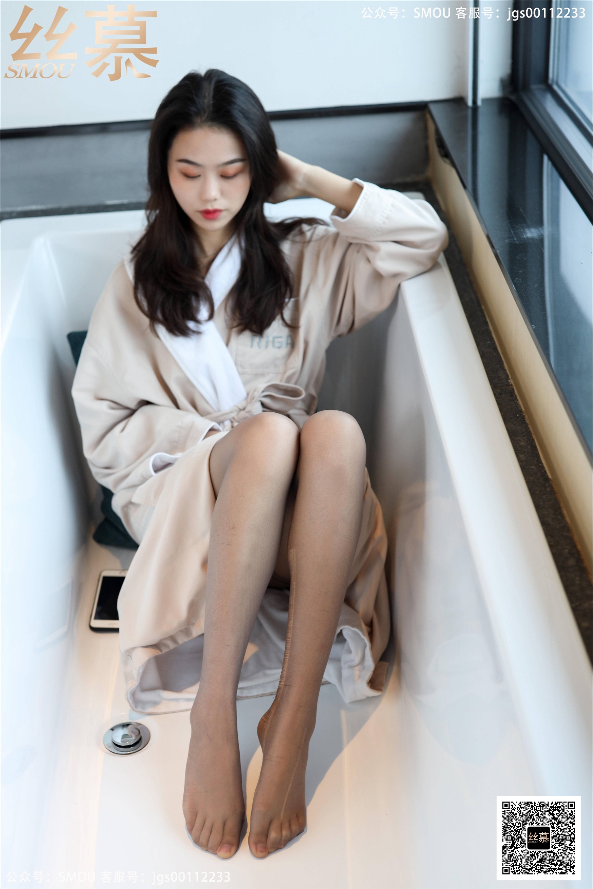 丝慕写真 SM424 天天一元 模特：芝芝《BONAS灰色薄款袜》